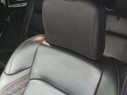 Used 2021 Jeep Wrangler Unlimited Sahara image 14