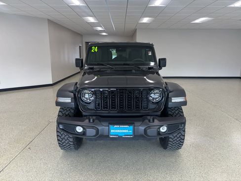 Used 2024 Jeep Wrangler Willys image 5