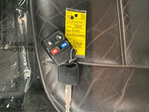 Used 2002 Ford Mustang Deluxe image 27