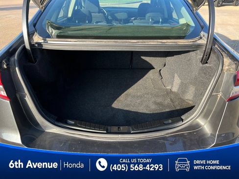 Used 2020 Ford Fusion SE FWD image 14