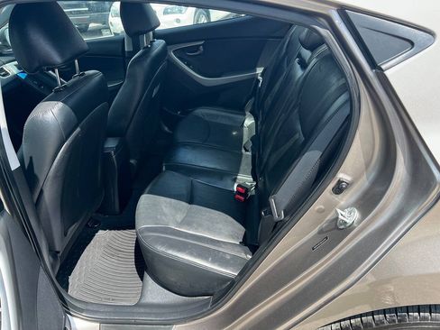 Used 2013 Hyundai Elantra Limited FWD image 2