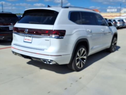 New 2026 Volkswagen Atlas SEL Premium R-Line AWD/4WD image 5