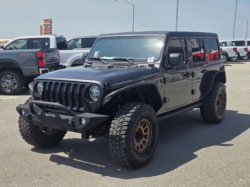 Used 2021 Jeep Wrangler Unlimited Sport AWD/4WD image 3