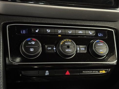 Used 2020 Volkswagen Atlas Cross Sport SEL R-Line FWD image 9