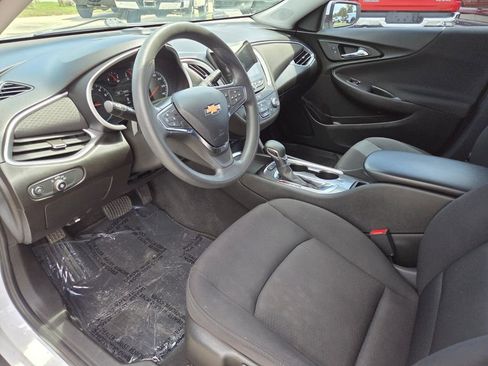 Used 2021 Chevrolet Malibu LS image 22