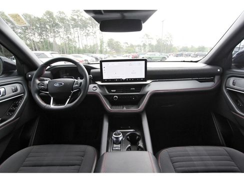 Certified 2025 Ford Explorer ST-Line w/ Premium Package RWD image 12