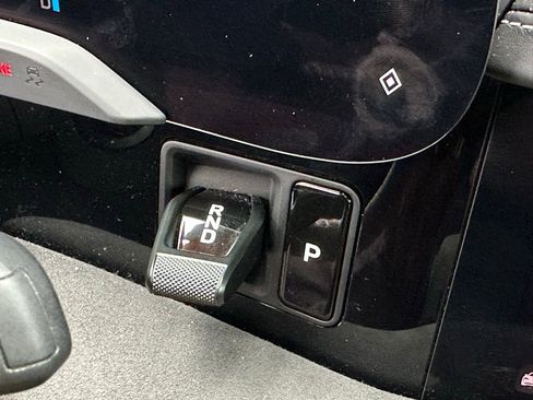 Used 2024 Porsche Taycan GTS image 24