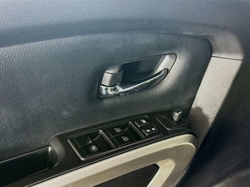 Used 2021 Nissan Titan SV w/ SV Convenience Package image 21