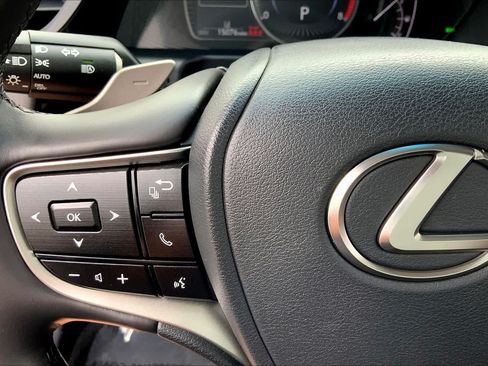 Certified 2024 Lexus ES 350 w/ Premium Package FWD image 24