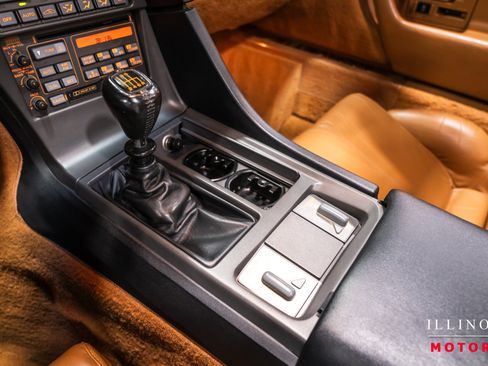 Used 1991 Chevrolet Corvette Convertible RWD image 23