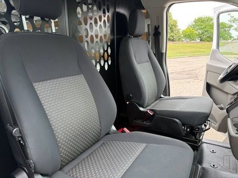 Used 2025 Ford Transit 250 Low Roof w/ Exterior Upgrade Package RWD image 27
