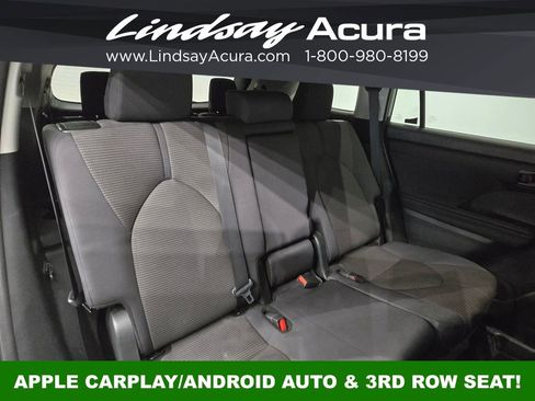 Used 2024 Toyota Highlander LE image 8