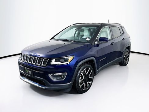 Used 2021 Jeep Compass Limited w/ Elite Exterior Group image 3