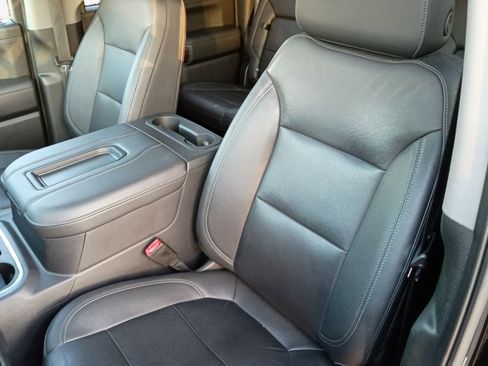 Used 2021 Chevrolet Silverado 1500 LT Trail Boss w/ LT Trail Boss Premium Package AWD/4WD image 9