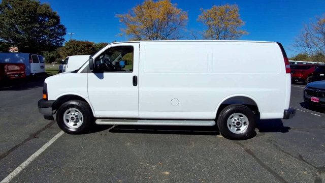 Certified 2025 GMC Savana 2500 w/ Driver Convenience Package RWD image 5