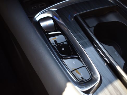 Used 2023 Buick Enclave Essence w/ Experience Buick Package image 28