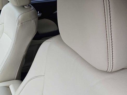 Used 2015 Toyota Highlander XLE image 15