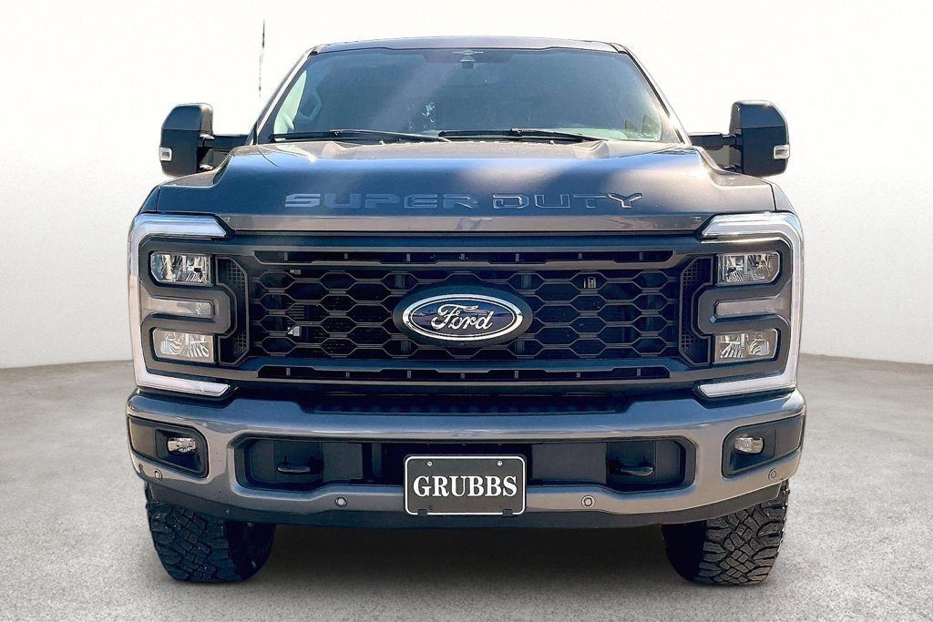 Used 2023 Ford F250 Lariat w/ Lariat Ultimate Package AWD/4WD image 4