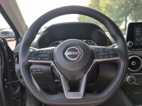Used 2024 Nissan Sentra SV FWD image 28