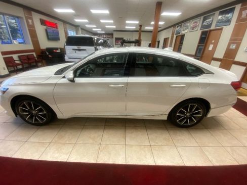 Used 2021 Honda Accord EX-L image 2