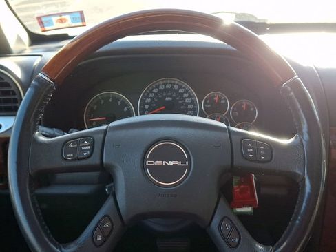 Used 2005 GMC Envoy Denali AWD/4WD image 23
