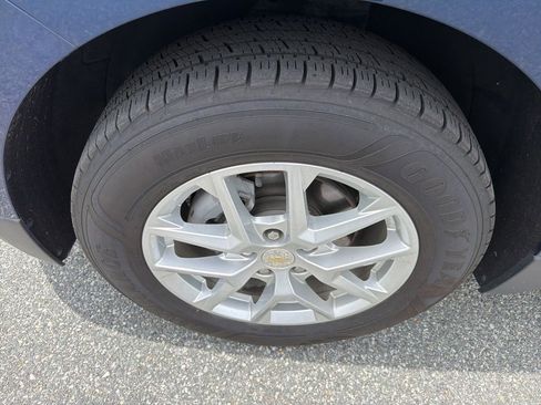 Used 2022 Chevrolet Equinox LS AWD/4WD image 10