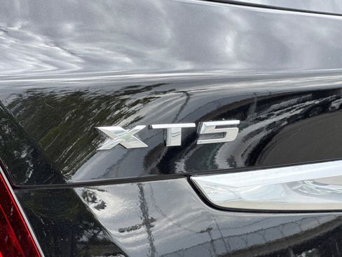 Used 2024 Cadillac XT5 Premium Luxury FWD image 31
