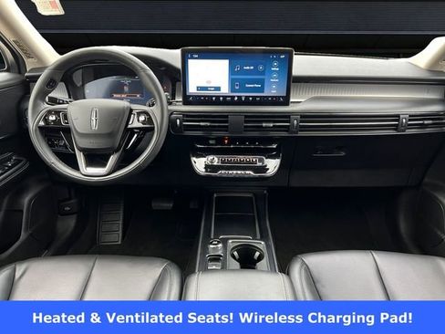 Used 2023 Lincoln Corsair FWD w/ Equipment Group 101A image 7