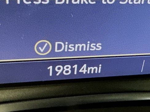 Used 2024 GMC Terrain AT4 image 19