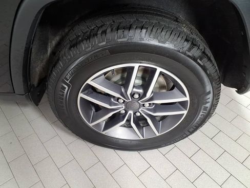 Used 2020 Jeep Grand Cherokee Limited AWD/4WD image 8