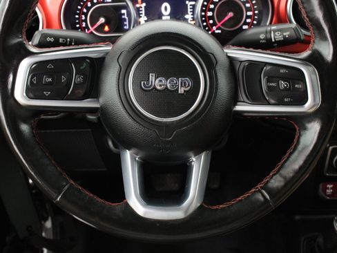 Used 2021 Jeep Gladiator Rubicon AWD/4WD image 26
