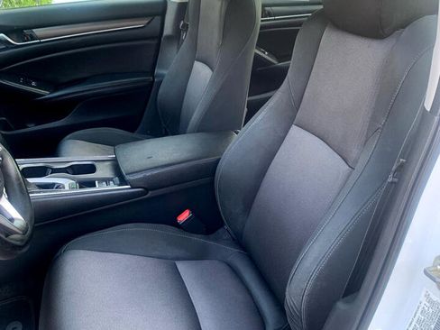 Used 2019 Honda Accord LX image 7