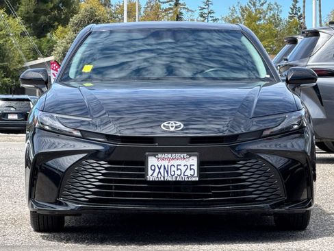Used 2026 Toyota Camry LE w/ Convenience Package FWD image 8