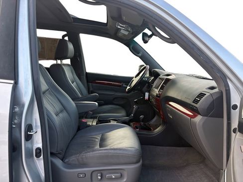 Used 2008 Lexus GX 470 image 17