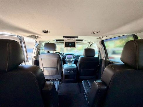 Used 2018 Chevrolet Tahoe LT AWD/4WD image 14