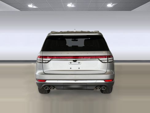 Used 2020 Lincoln Aviator Reserve w/ Elements Package Plus AWD/4WD image 10