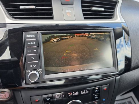 Used 2019 Nissan Sentra SV FWD image 13