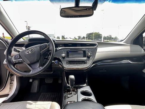 Used 2013 Toyota Avalon XLE Touring FWD image 14