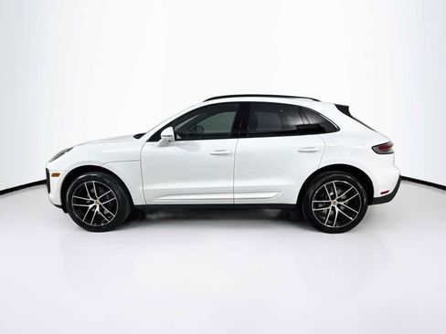 Certified 2026 Porsche Macan AWD/4WD image 2