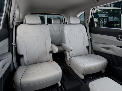 New 2026 Kia Sorento EX w/ EX Premium Package FWD image 17