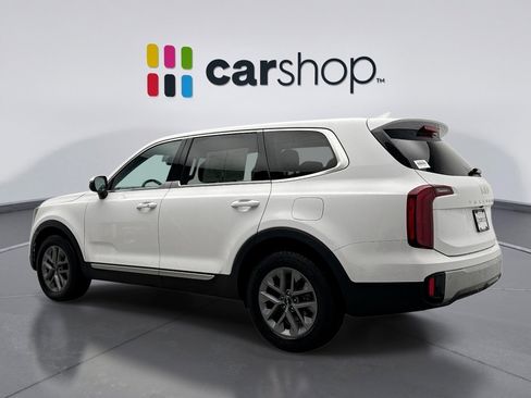 Used 2023 Kia Telluride LX image 3