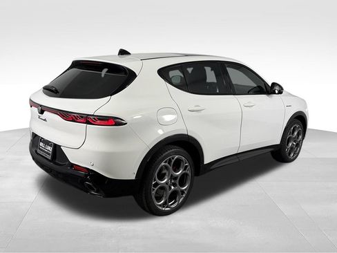 Used 2024 Alfa Romeo Tonale Ti AWD/4WD image 7