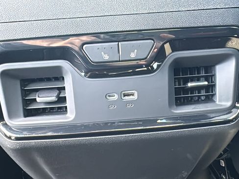 Certified 2022 GMC Sierra 1500 AT4 w/ AT4 Preferred Package AWD/4WD image 27