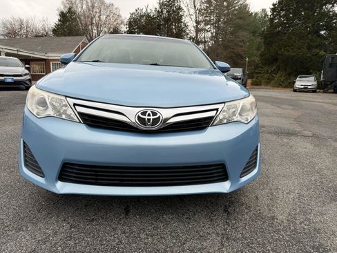 Used 2012 Toyota Camry LE image 6