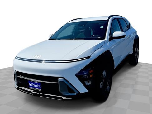 Used 2025 Hyundai Kona SEL FWD image 1