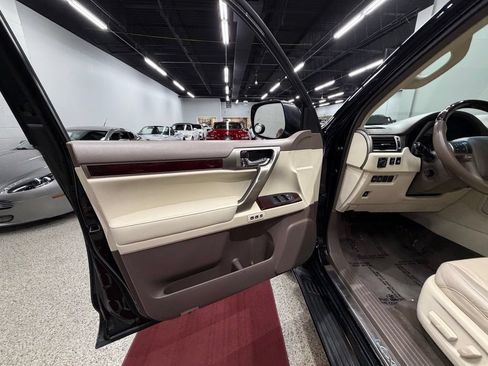 Used 2017 Lexus GX 460 Premium AWD/4WD image 16
