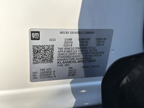Used 2024 Buick Encore GX Sport Touring FWD image 34
