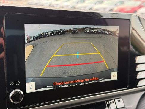 Certified 2025 Toyota Camry SE w/ Convenience Package image 21