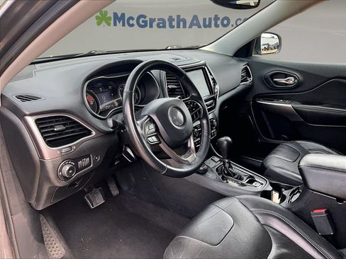 Used 2019 Jeep Cherokee Limited AWD/4WD image 20