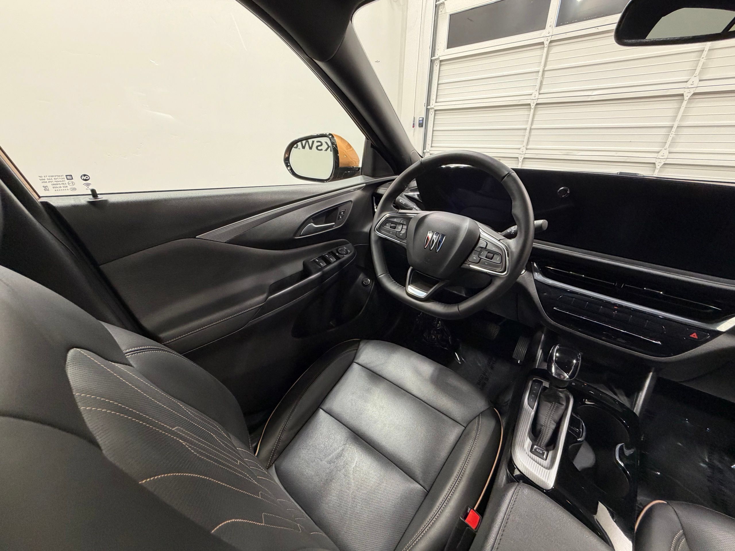 Used 2025 Buick Envista Avenir FWD image 31